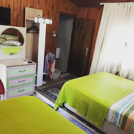 Bed & Breakfast Tuana Garden *