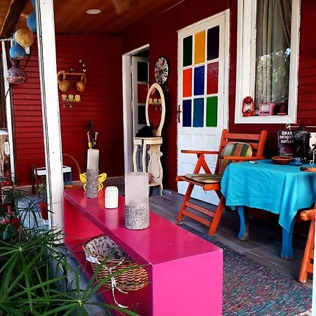 Bed & Breakfast Tuana Garden *